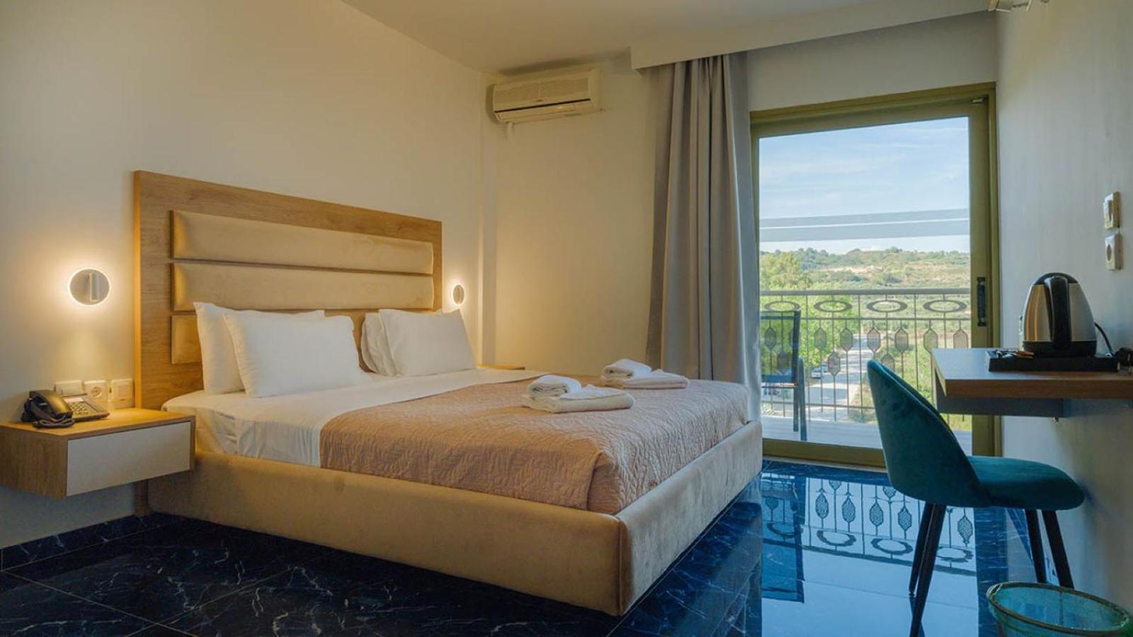 Ninos Grand Beach Resort Kastrosikia Eksteriør billede