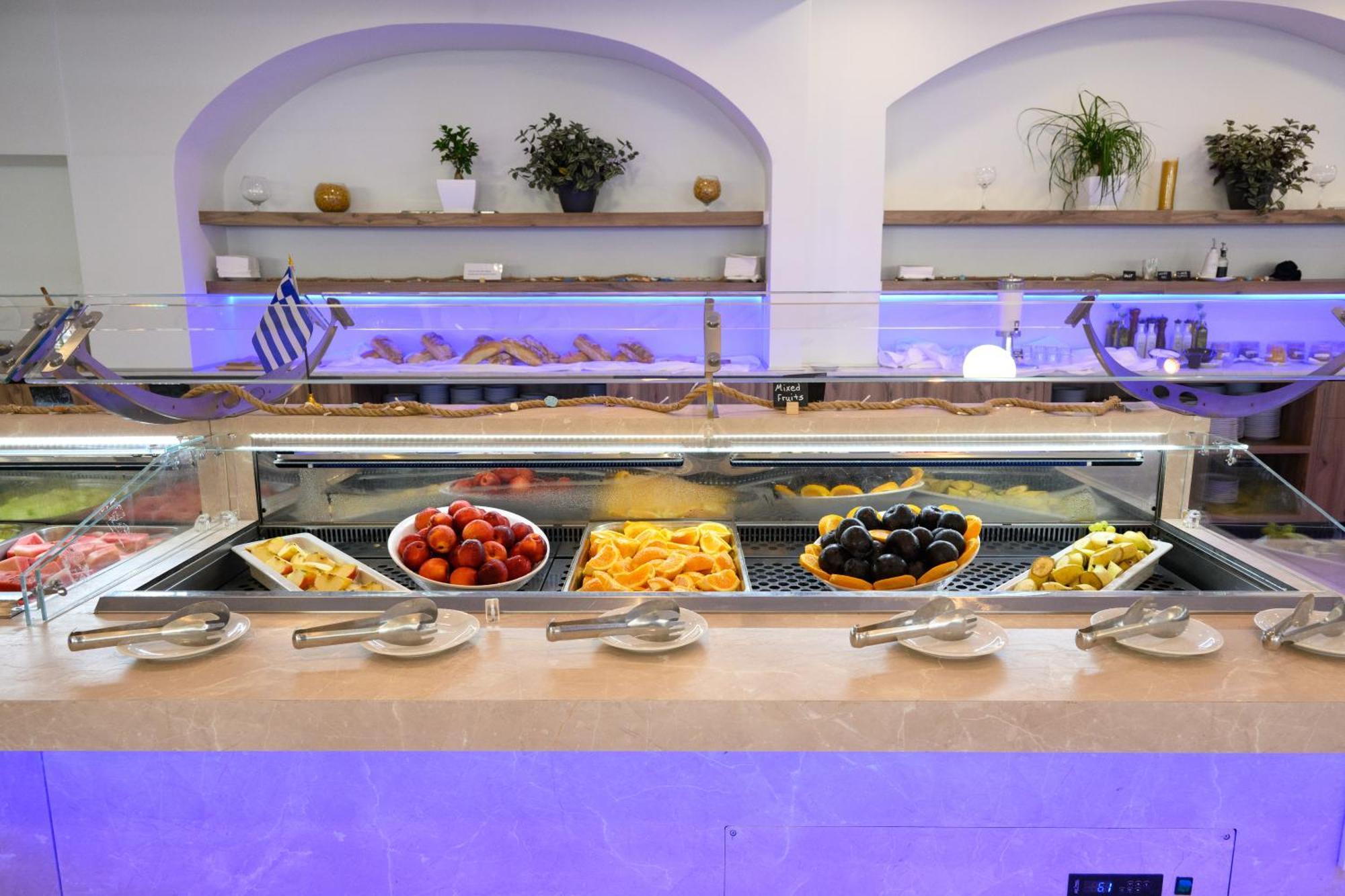 Ninos Grand Beach Resort Kastrosikia Eksteriør billede